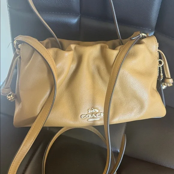 Coach Faye Shoulder Bag and Crossbody - Picture 2 of 5